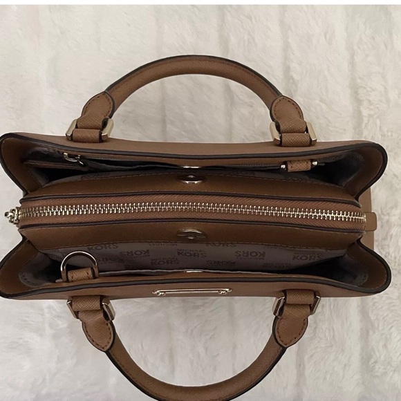 Michael Kors Small Savannah Brown Saffiano Leather Double Handle Crossbody - Picture 4 of 8